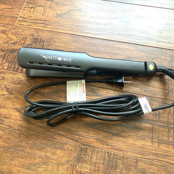 pretty in a minute keratin flat iron